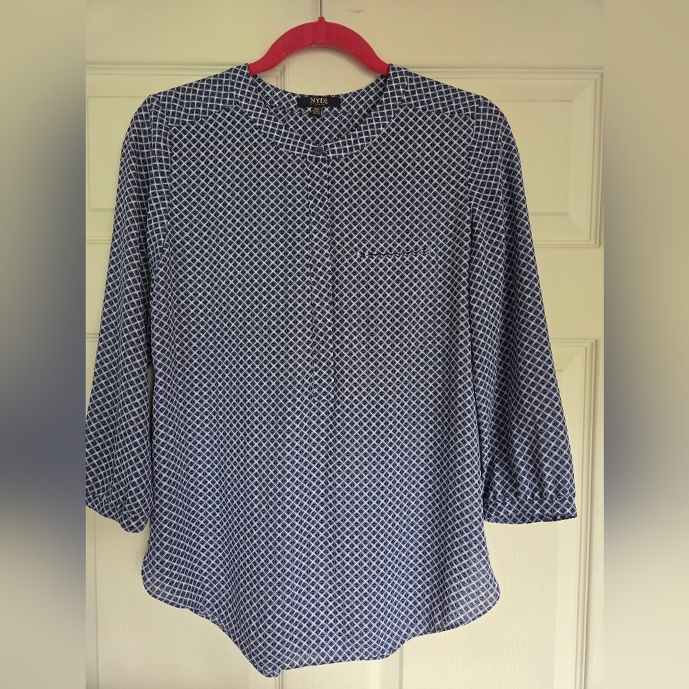NYDJ Navy and White Diamond Pattern Blouse